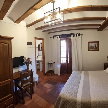 Rural El Adarve Hotel *