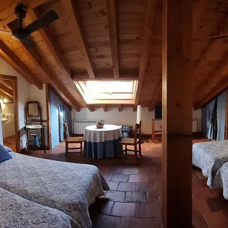 Rural El Adarve * Ayllón