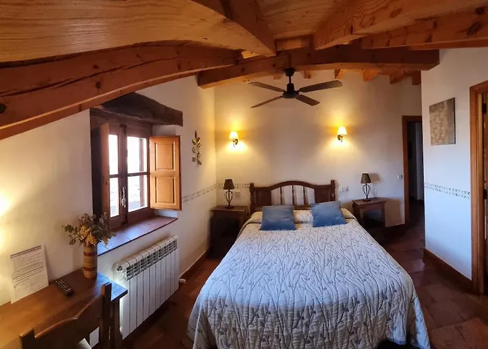 Rural El Adarve * Ayllón