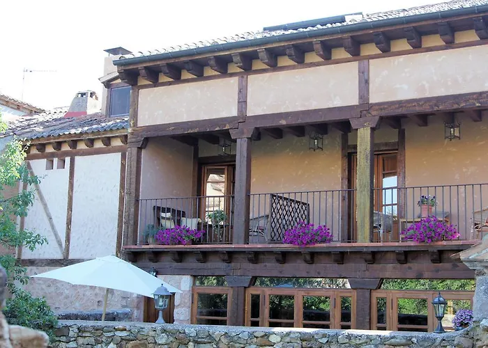 Rural El Adarve Ayllón