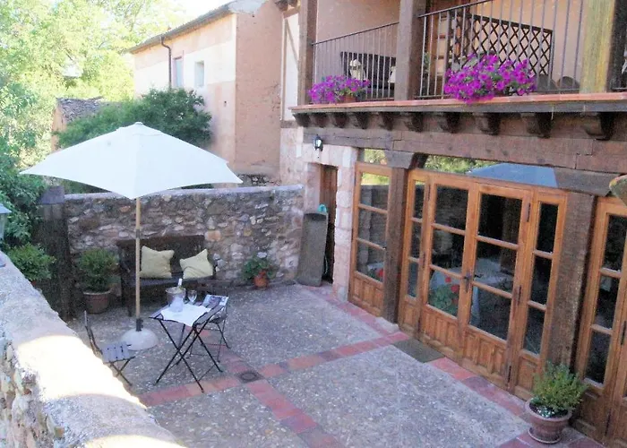 Rural El Adarve Hotel Ayllon